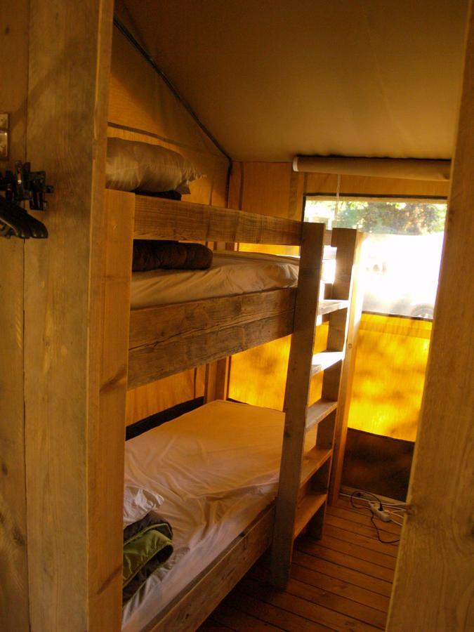 Cosycamp Hotell Chamalières-sur-Loir Eksteriør bilde