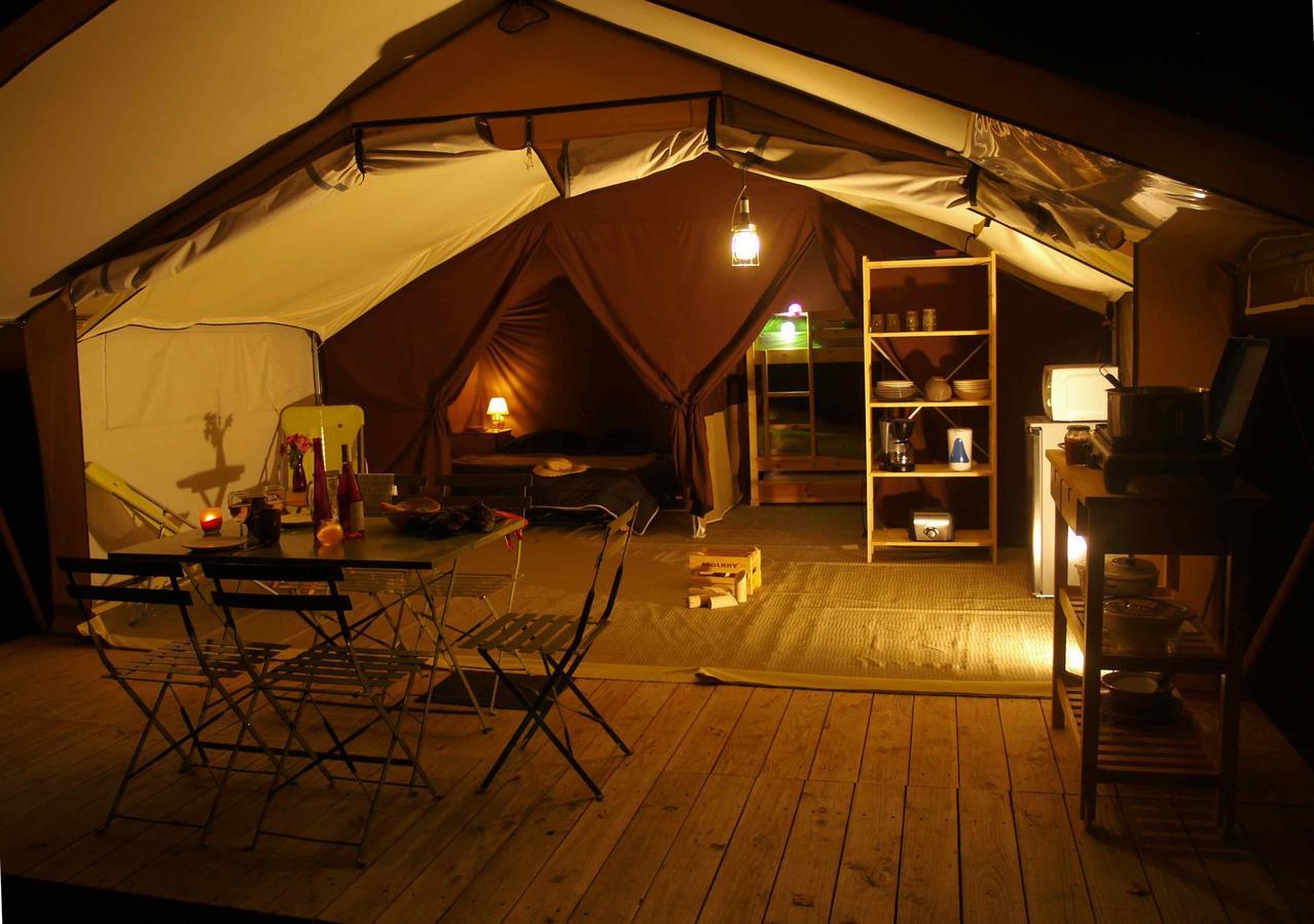 Cosycamp Hotell Chamalières-sur-Loir Eksteriør bilde
